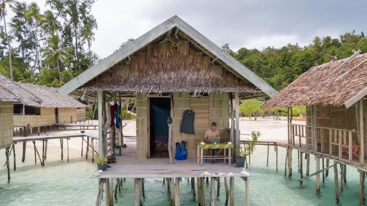 Nus Homestay Raja Ampat Kri Экстерьер фото